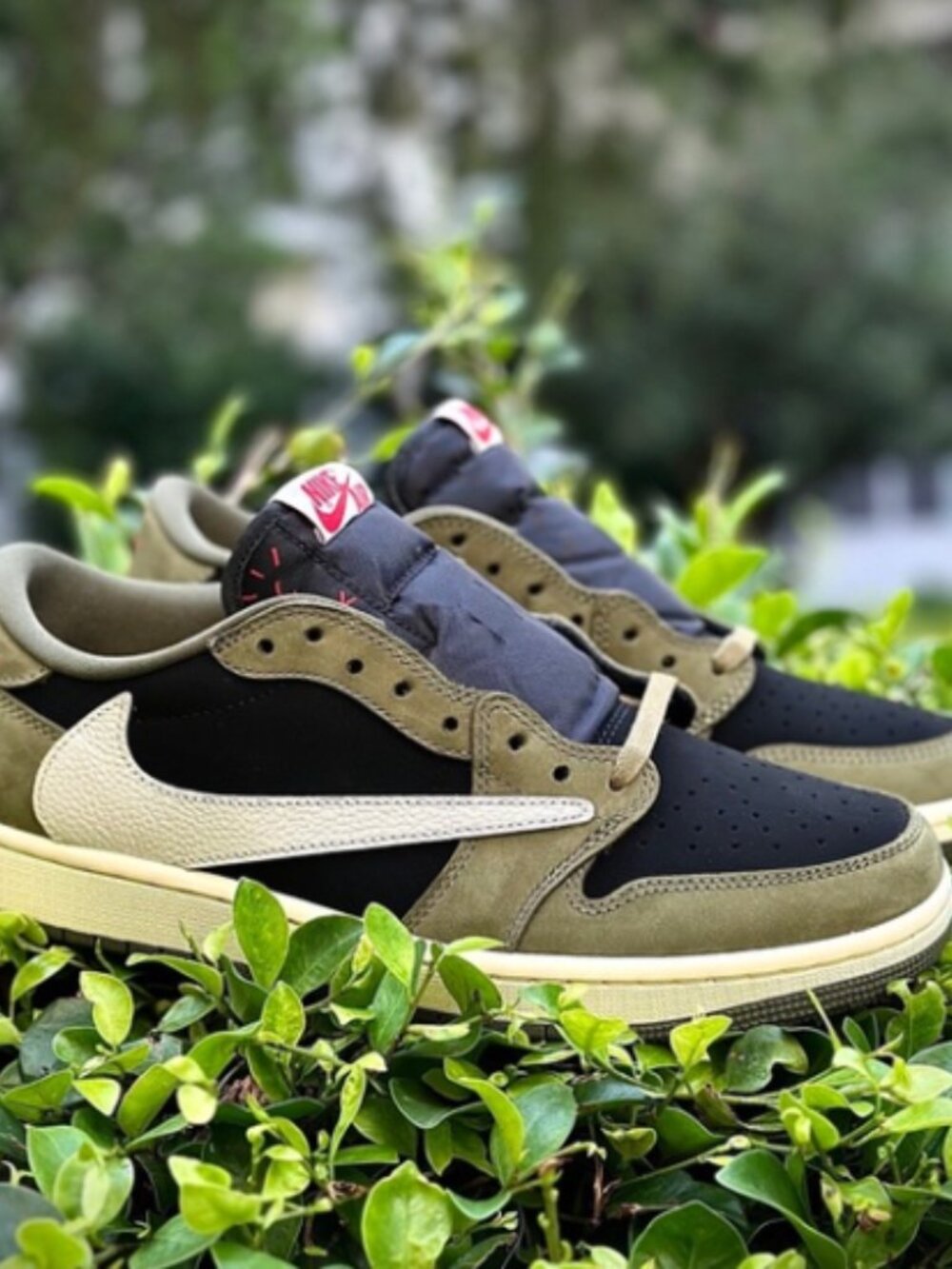 Travis Scott Air Jordan 1 Retro Low OG Dark Mocha